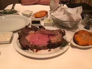 William B's Steakhouse