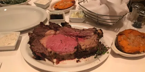William B's Steakhouse