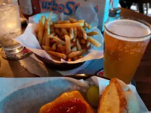 Pete's Garage Bar