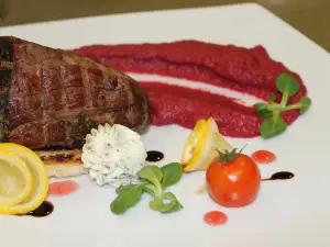 La Strada Pub & Restaurant