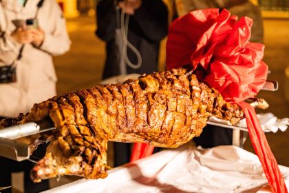 HORSE TOWN ROAST WHOLE SHEEP