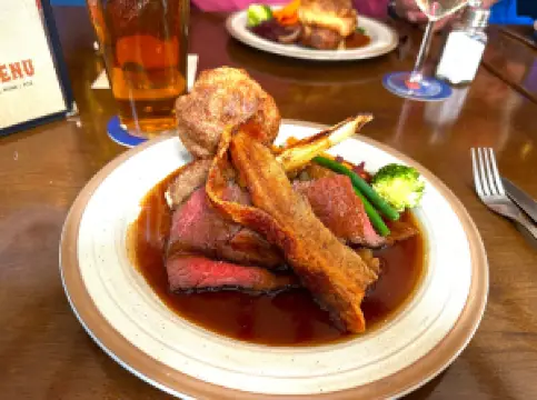 Cromwells Bar and Restaurant