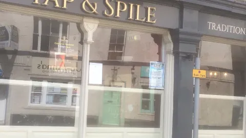 Tap and Spile in 赫克瑟姆