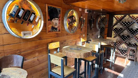 Mahzen Ayvalık Şarap Evi in ไอวาลิค