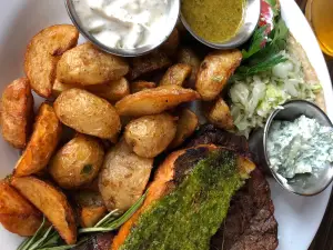 Beer Club and Bistro Desiatka