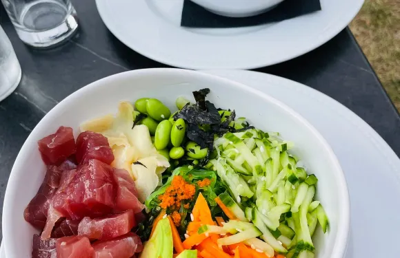 BLIŪDAS Sushi & Bowls