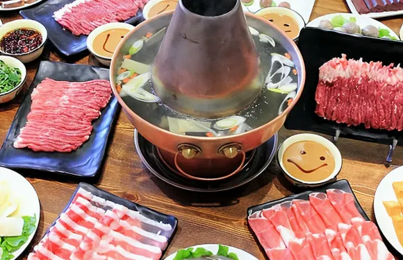 阿郎火鍋烤肉自助(盧龍店)