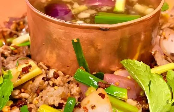 牛霸王銅鍋牛菜館（臘山路店）