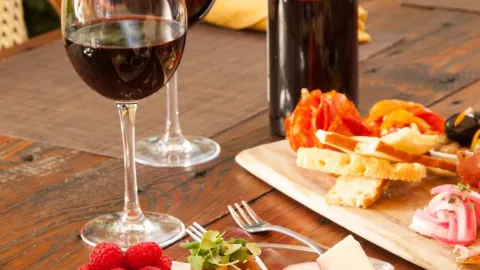Trevi Cafe and Wine Bar in Mashpee