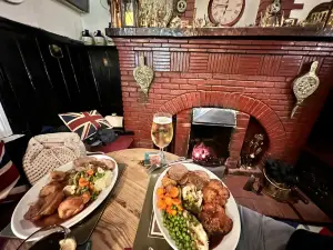 The Fox & Hounds