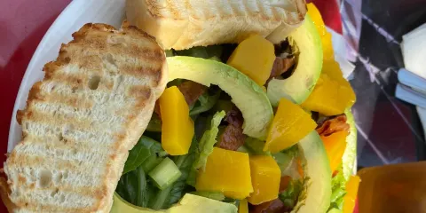 Picasso's Deli & Art
