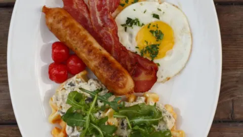 Big Apple Pub in ตูย์เมน