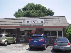 Carlos Diner