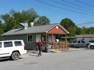 Spencer B's BBQ