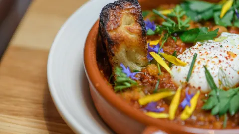 Grounded Table | Farm-to-Table Dining in 얨힐 카운티