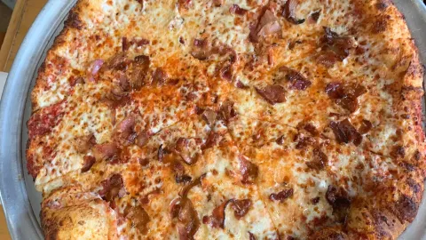 Last Chance Pizza & Sandwich Company in 서밋 카운티