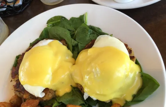 Hole in One Breakfast and Lunch