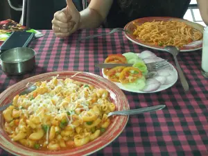 Lucky Restaurant