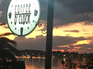 Coffee o’ Clock