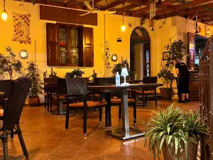 Mango Restaurant & Rooms
