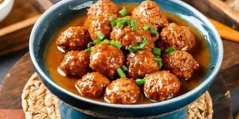 岑溪河粉美食城