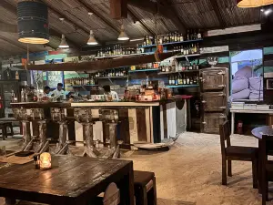 Rum Shed Bar & Grill
