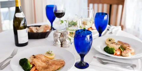 Charlie's Coastal Bistro (L'etoile Verte)