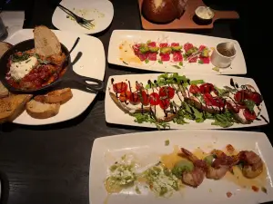 Cooper’s Hawk Winery & Restaurant