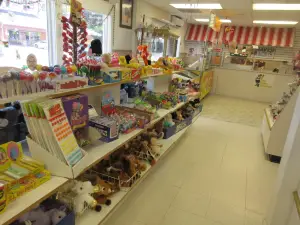 Candy Cottage