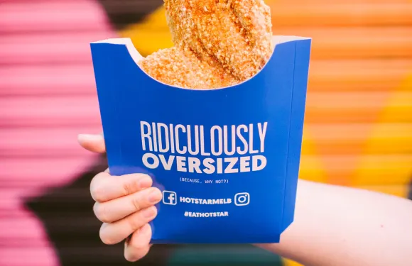 Hot Star Large Fried Chicken/Gong Cha