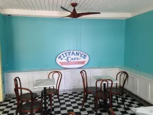 Tiffanys Cafe