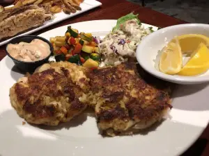 Oscar’s Alehouse (West)
