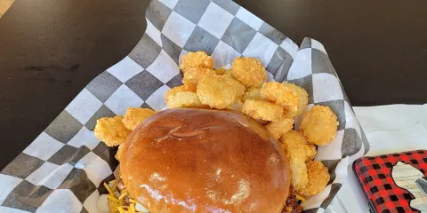 Boss' Burgers and Cheesesteaks