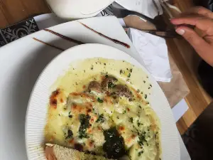 Divino restaurante pub
