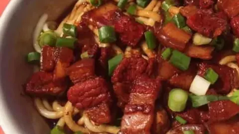 白娃小炖肉拌面(鼓楼店) in Linfen
