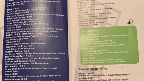 Salmich's Burgers & Hoagies in 노퍽