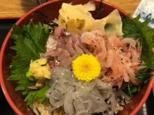 Local Sushi & Uogashi Set Meal Restaurant Kamome-maru