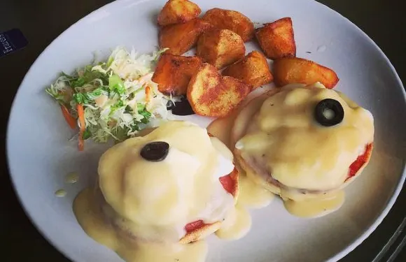 Kaiholo Cafe