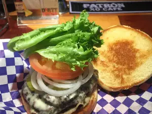The Lion's Den Bar & Grill