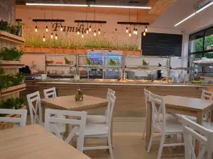 Familia Restaurant