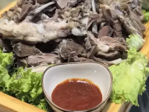阿斯尔金帐蒙餐