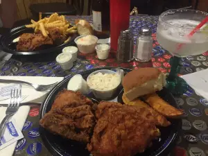 Toby's Lounge