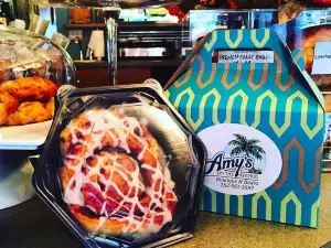 Amy's On The Avenue