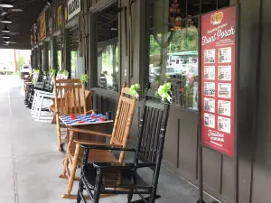 Cracker Barrel Old Country Store