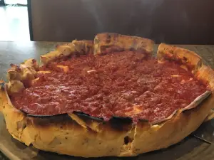 Gusanos Chicago Style Pizzeria