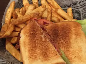 Solbergs Greenleaf Sports Bar & Grill