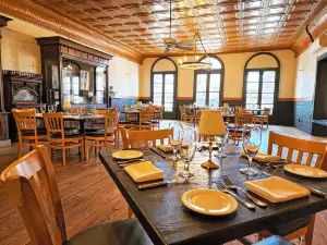 Wells Fargo Steakhouse & Eatery