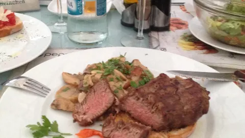 L'Accademia del Gusto in วึลจา