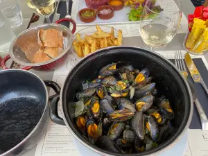 Le Bistro