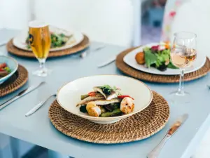 The Lookout Beach Cafe & Restaurant